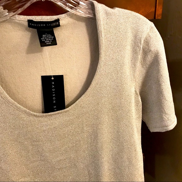 Madison Dazzling Silver Metallic Glitter Top M-L NWT - Picture 4 of 6